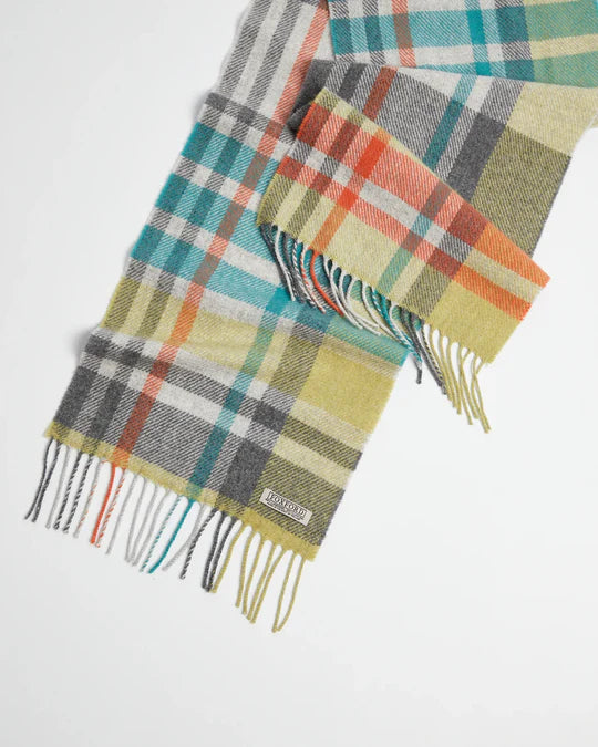 4270/C3 Grey Stripe Lambs Wool Scarf