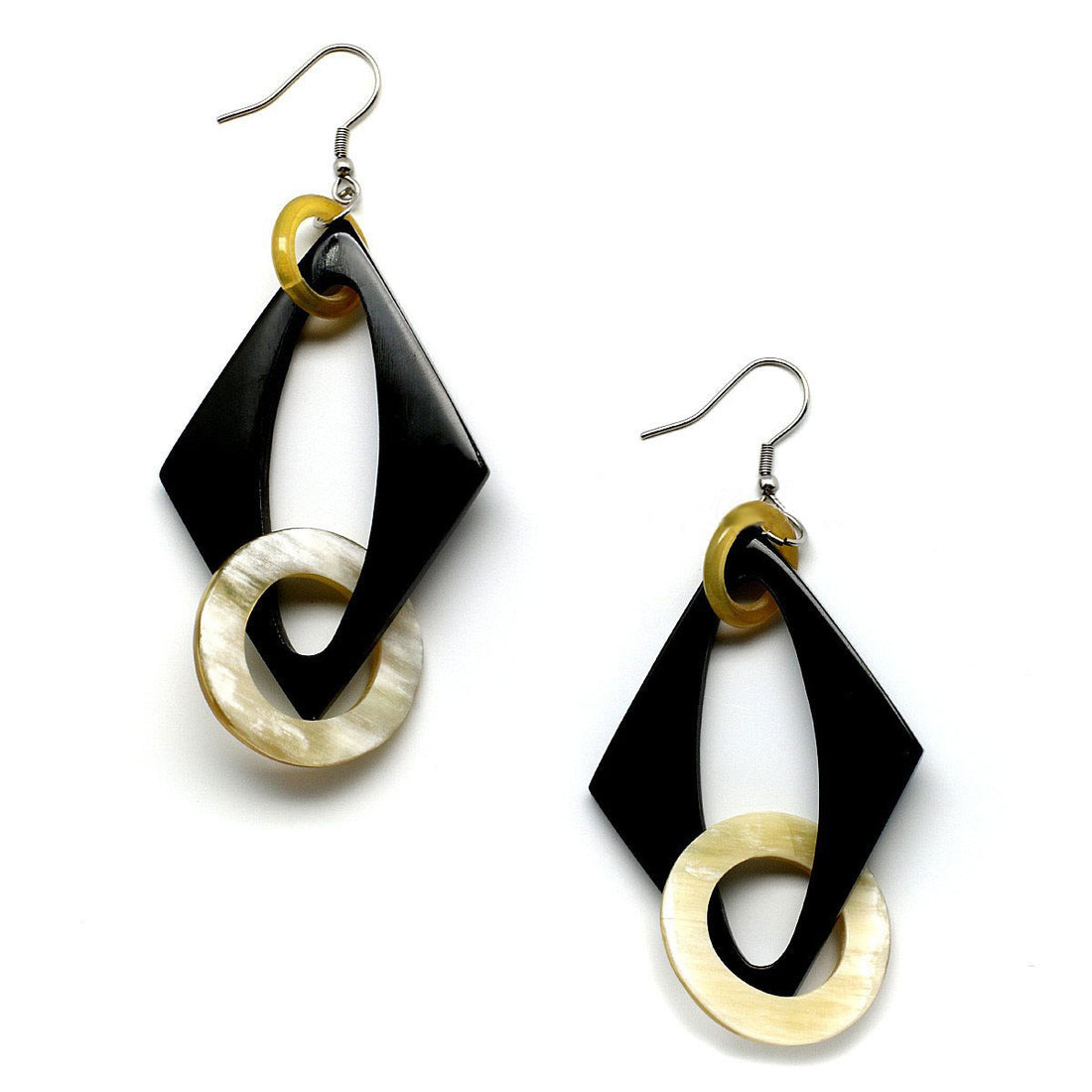 Q10009 Horn Natural Color Earrings