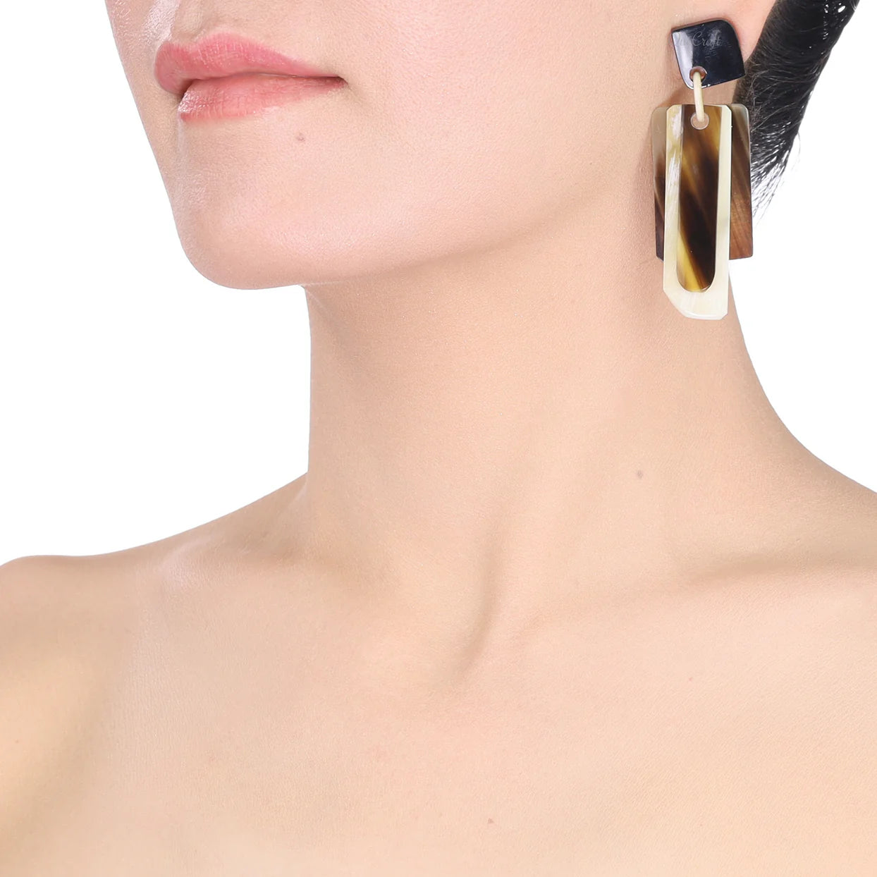Q13723 Horn Natural Dangling Shapes Earrings