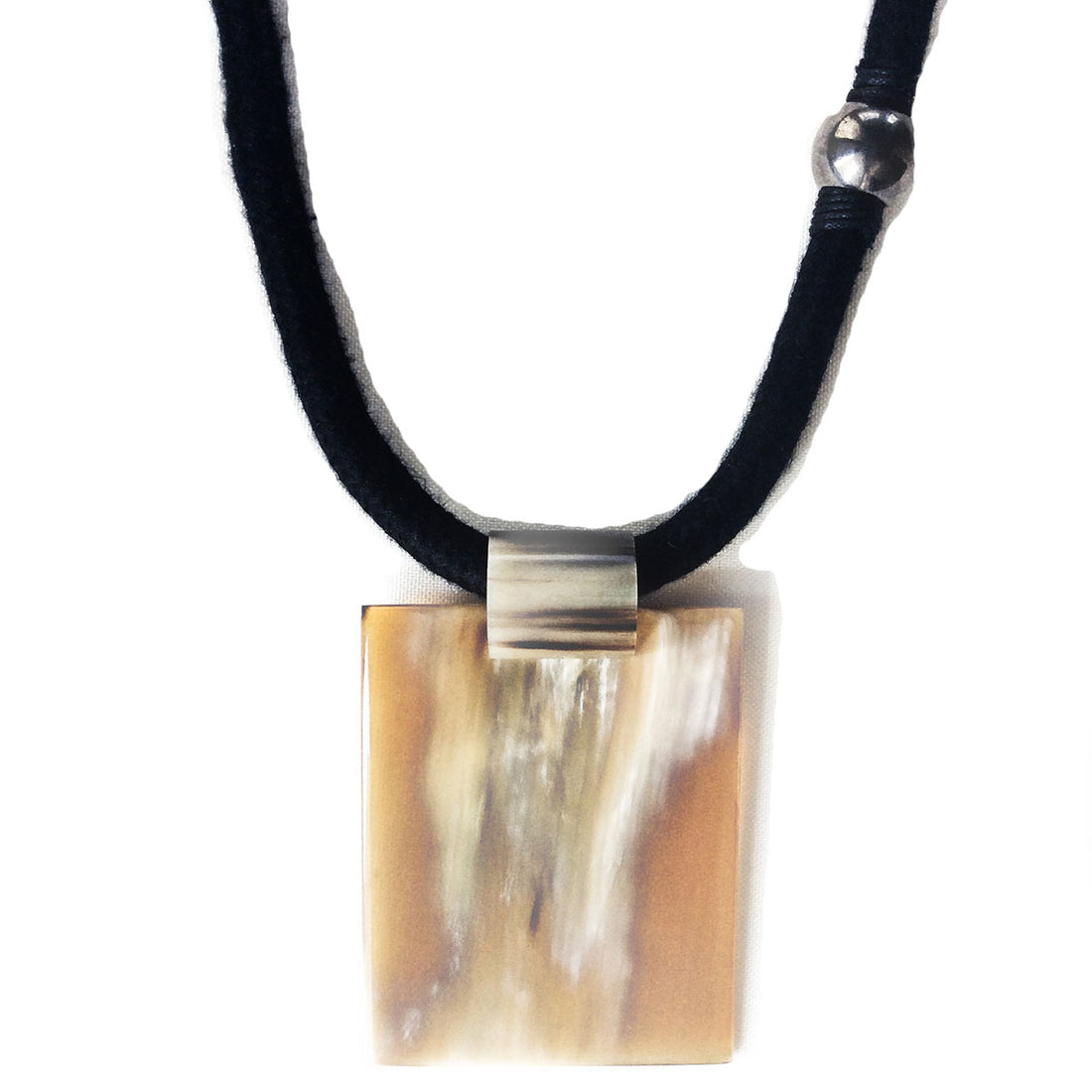 BKP016 Horn Pendant