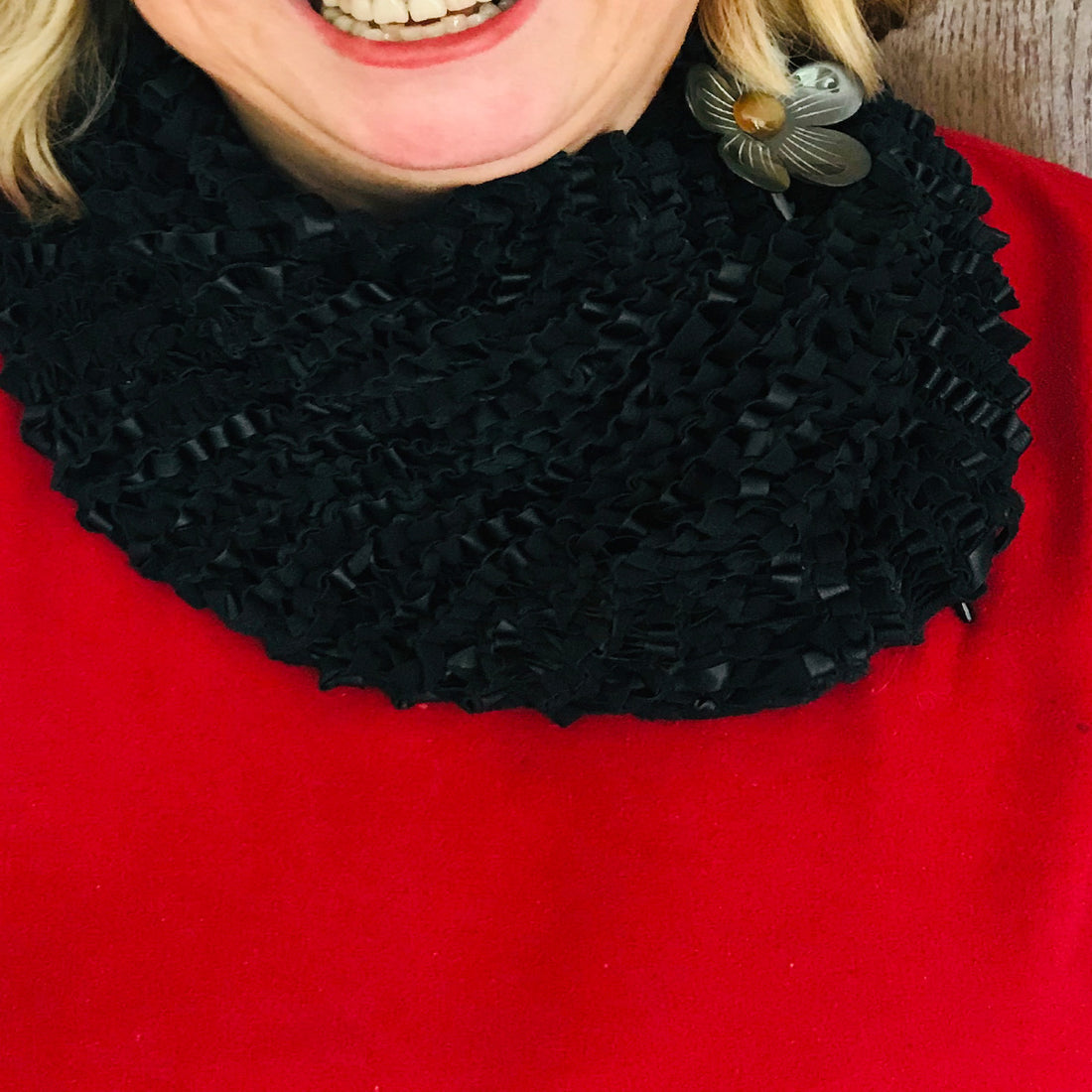 BKS002 Leather Hand Knit Scarf
