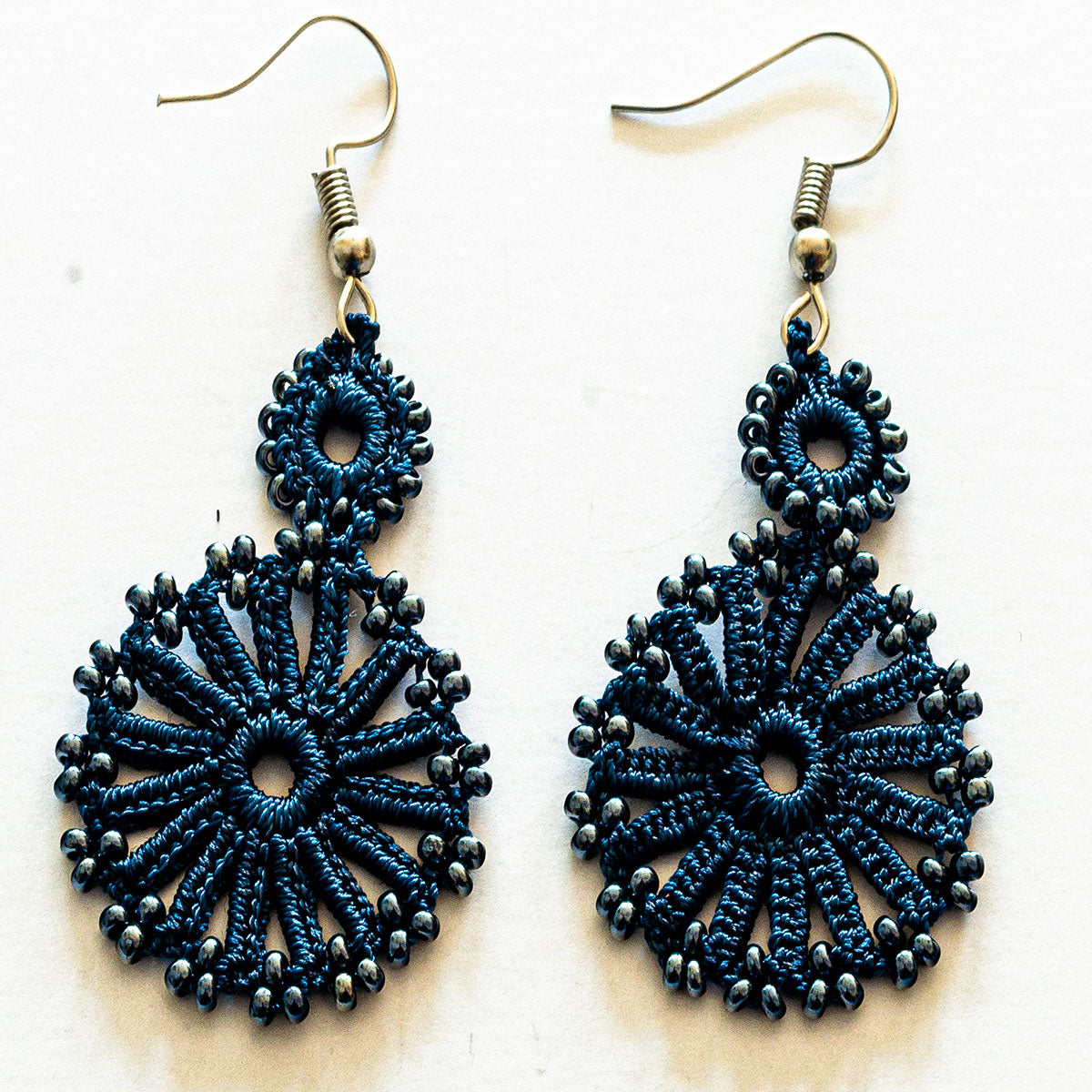 FCE044 Chain of Circles Earrings