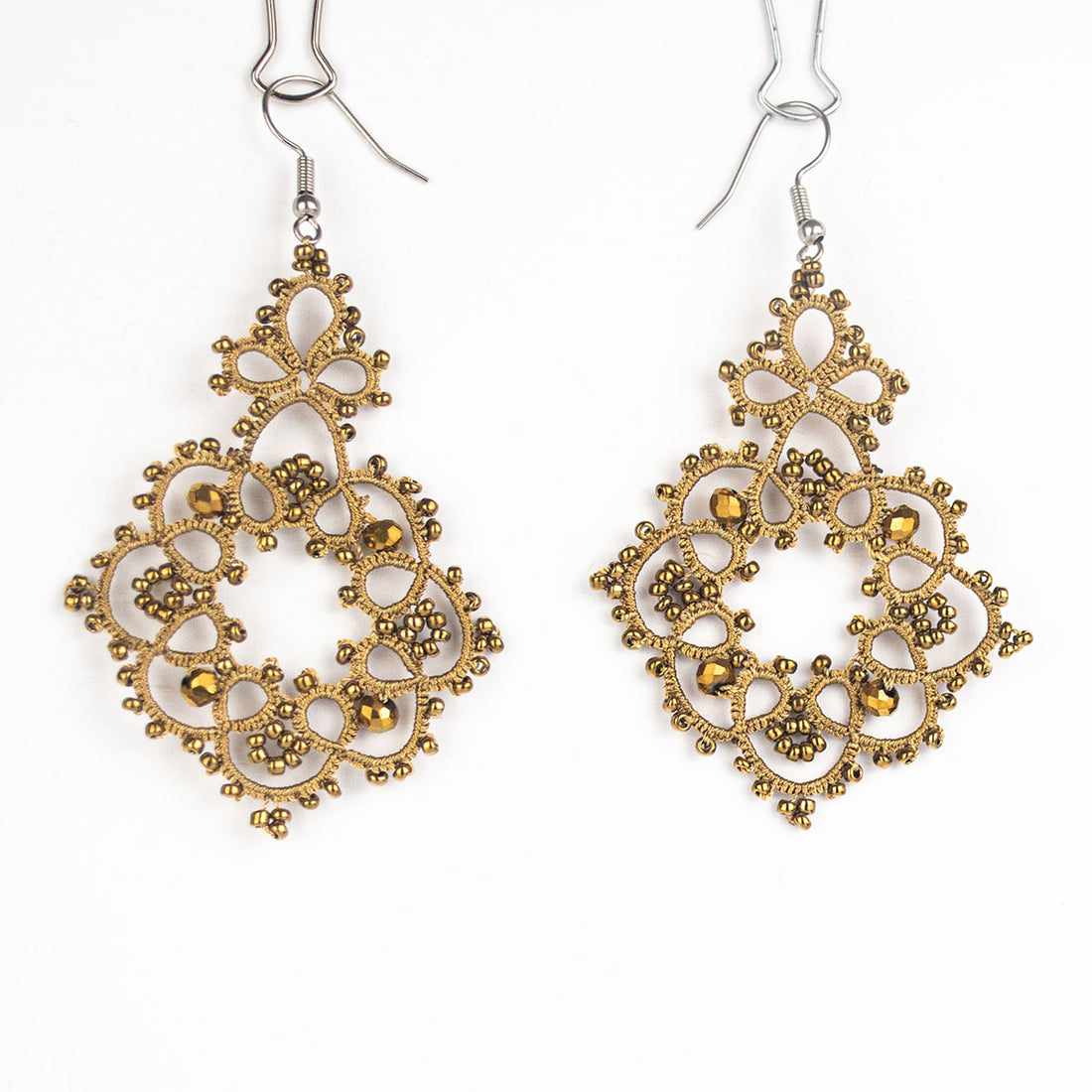 FCE070 "Palace"  Needle Point Earrings