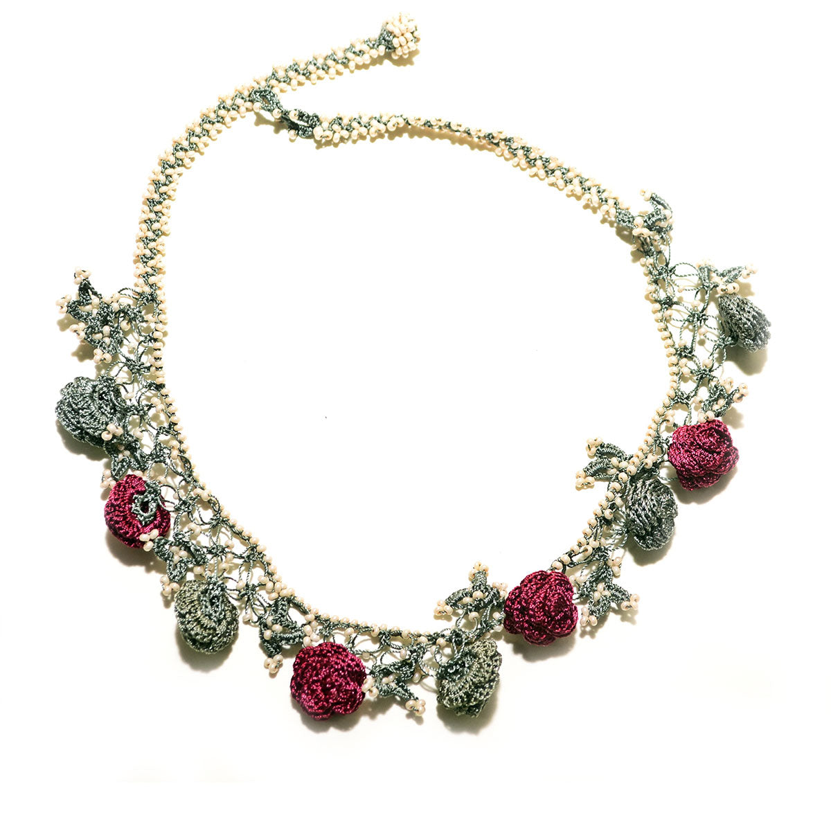 FCN016 March of Roses Necklace