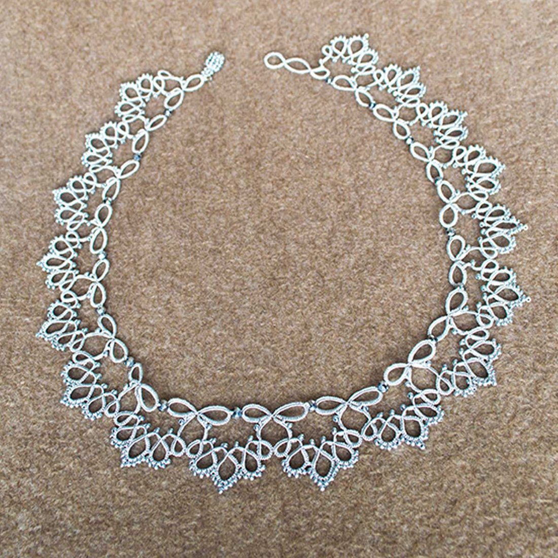 FCN065 Silk Necklace