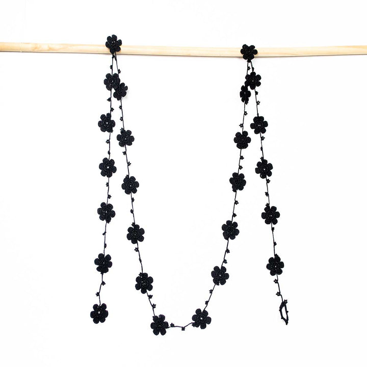FCO006 Pansies Oya Scarf Necklace
