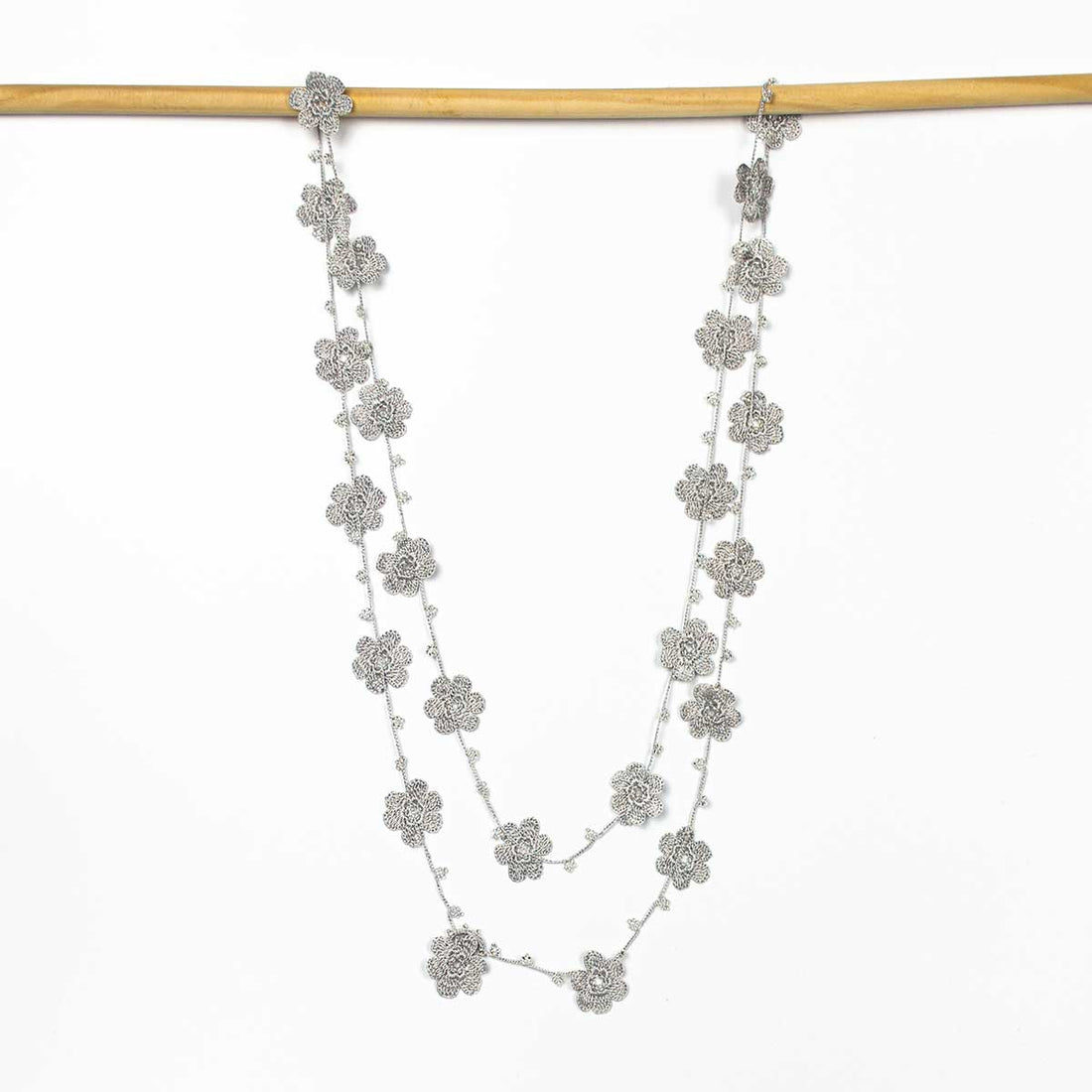 FCO006 Pansies Oya Scarf Necklace
