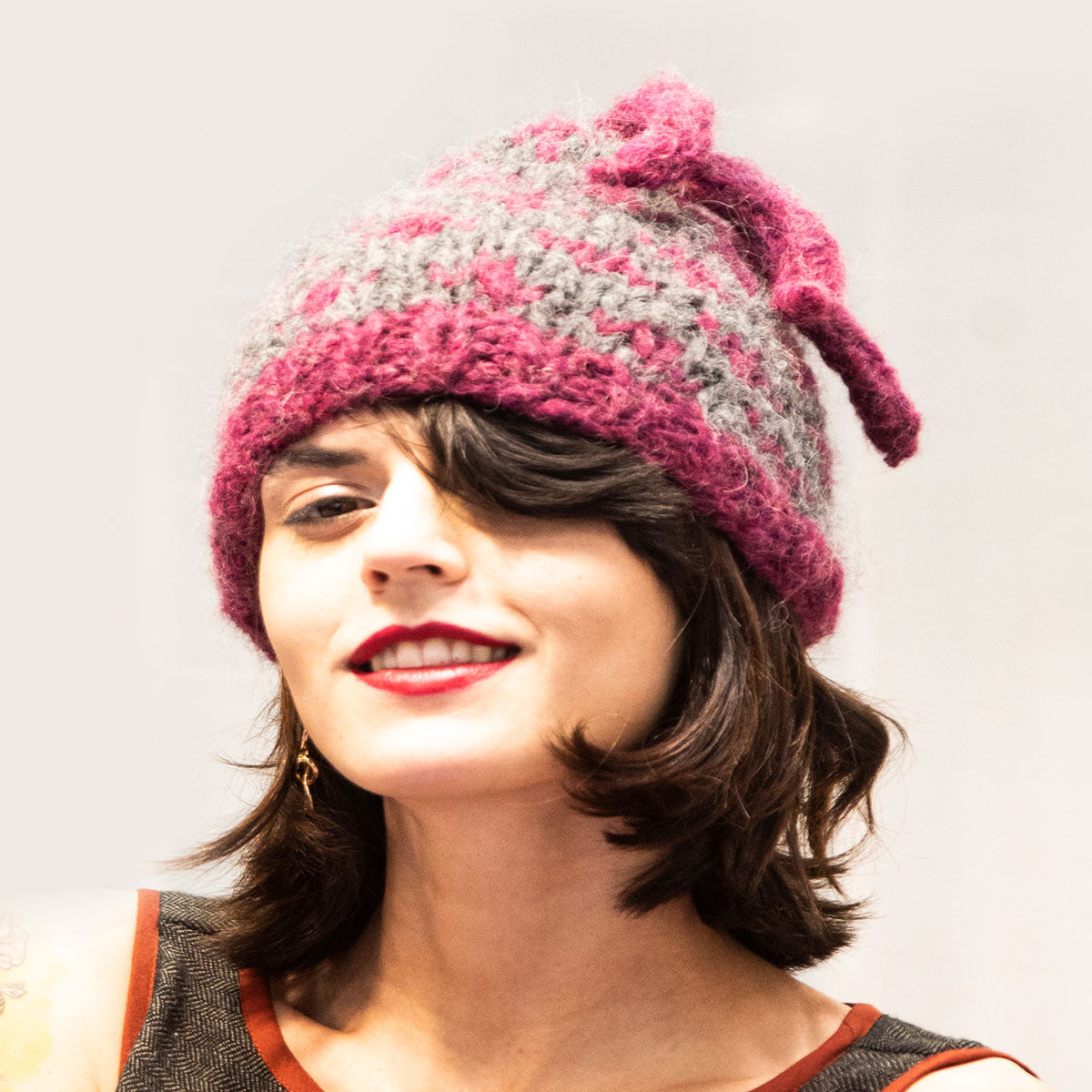 BKH010 Wandering Flowers Hat