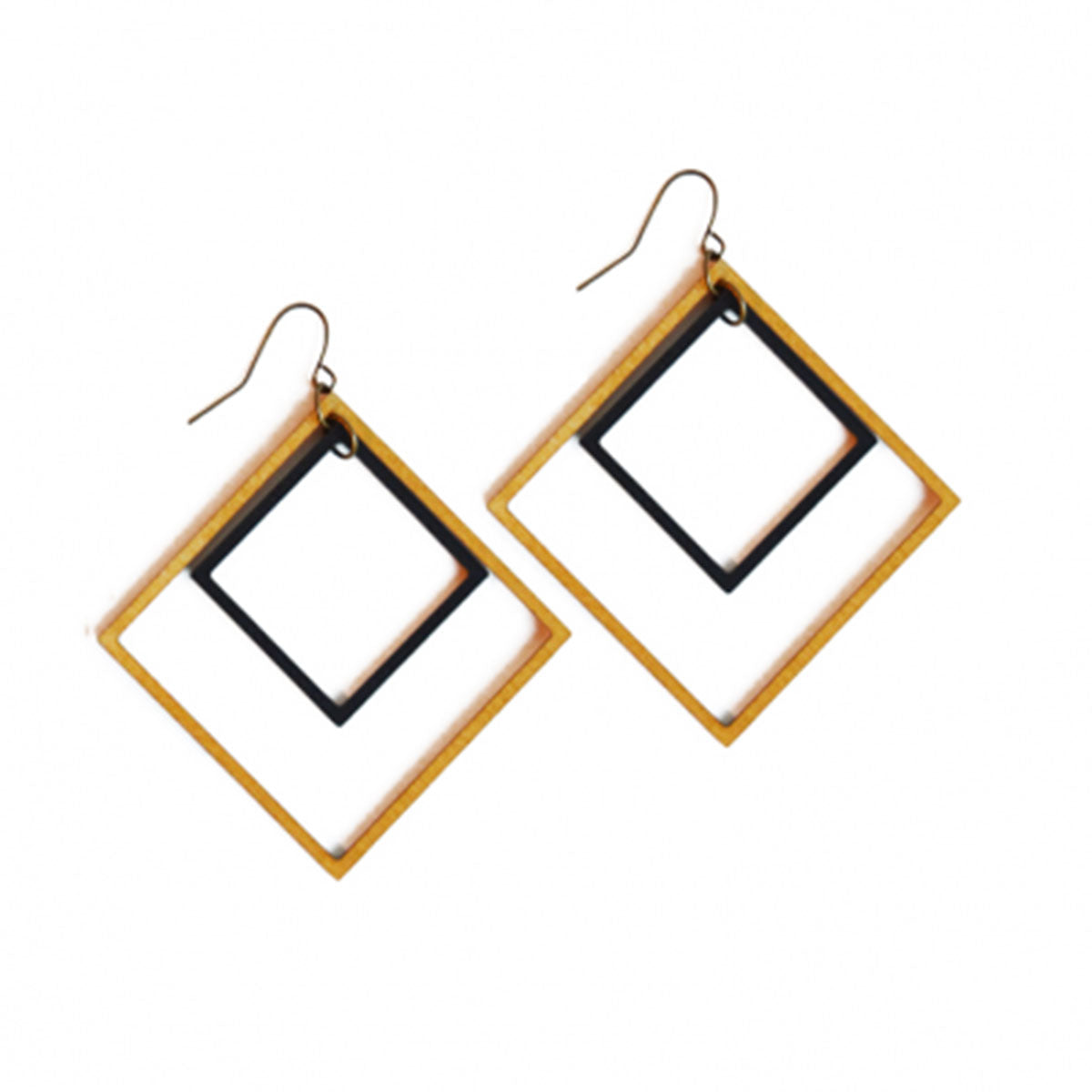 WE06 INTRICATE SQUARES EARRING