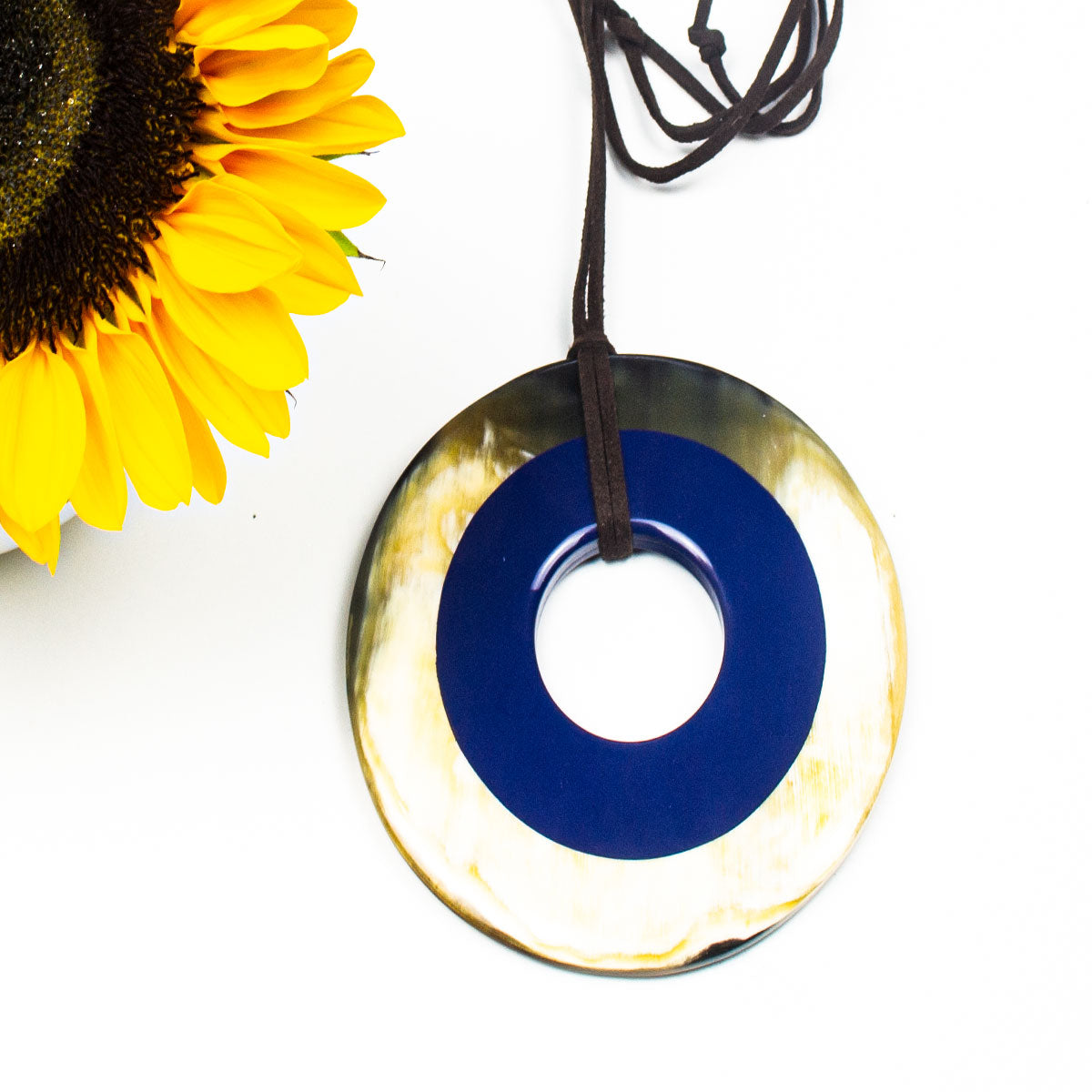 Q11356 COLORFUL HORN PENDANT