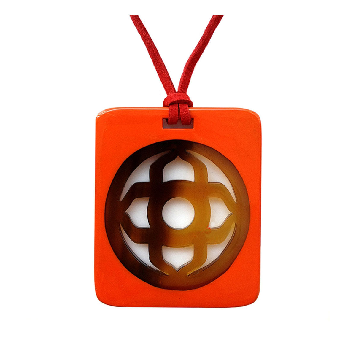 Q5629 Water Buffalo Horn Pendant