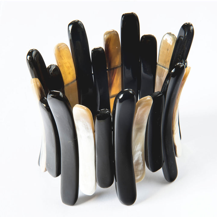 Q9897 Horn Bracelet