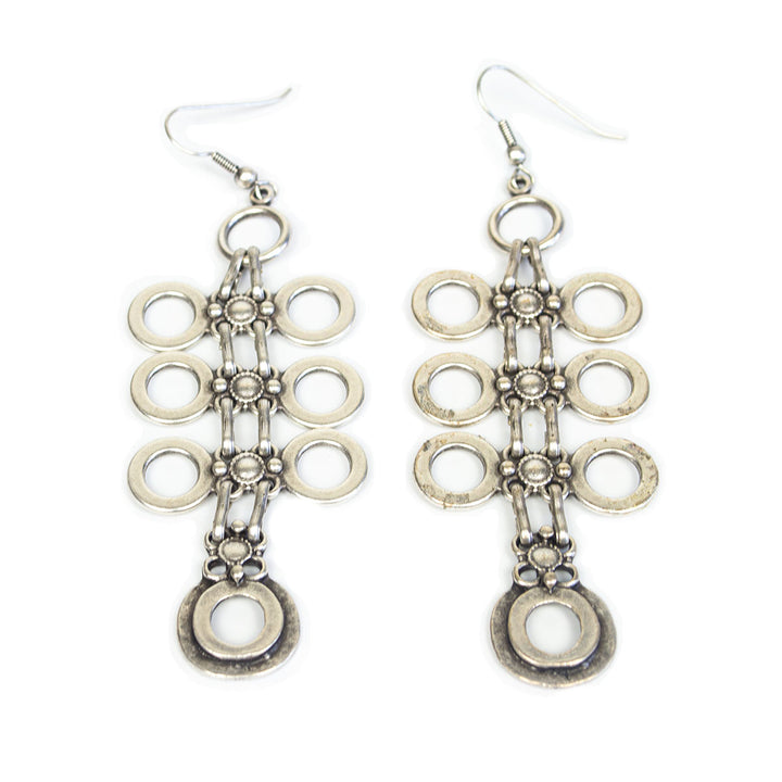 SLVR4749 LONG Y EARRING