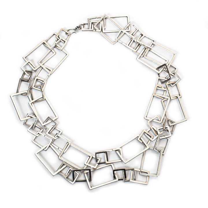 TN1617 CHAIN OF SMALL BOXES NECKLACE