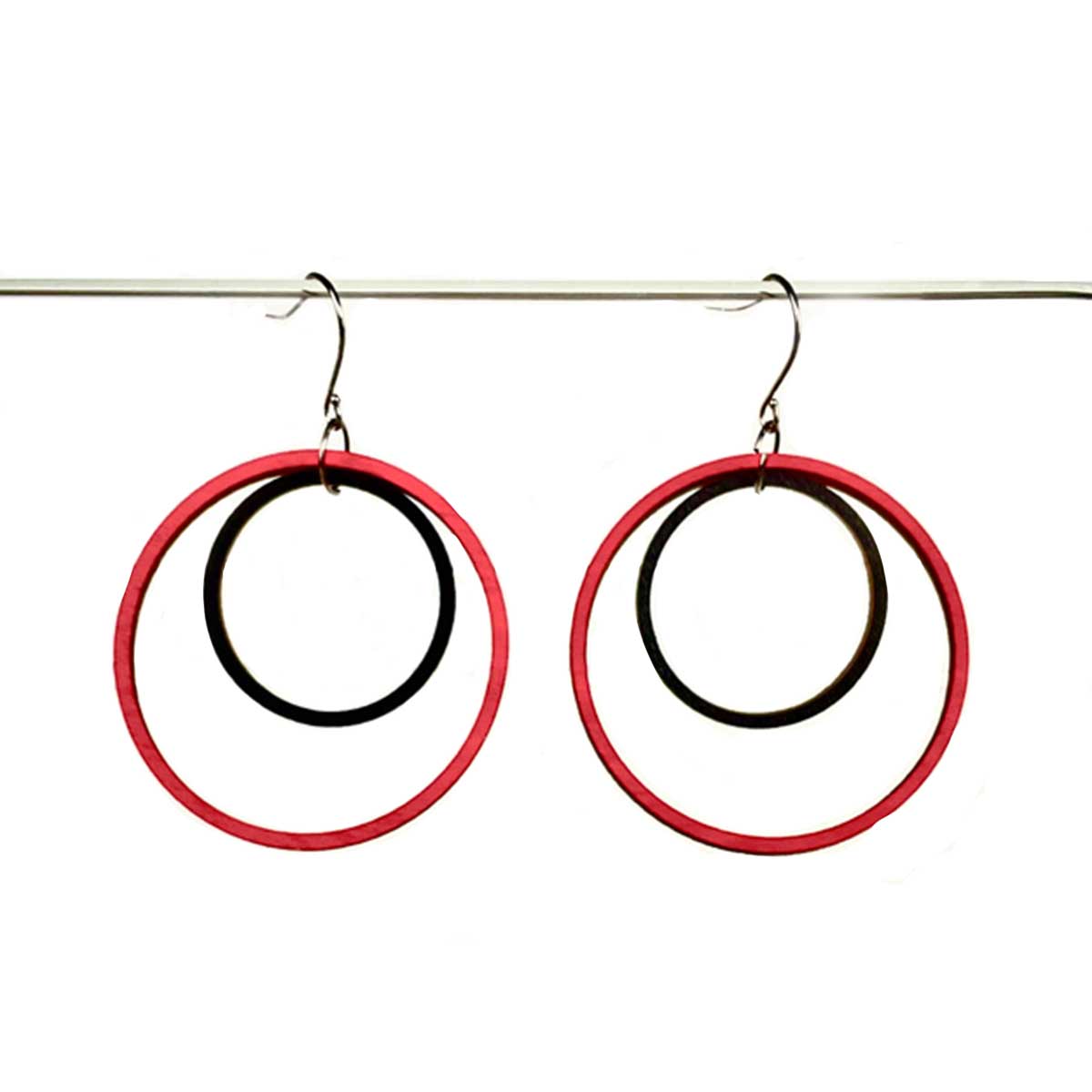 WE05 INTRACET CIRCLES  EARRINGS