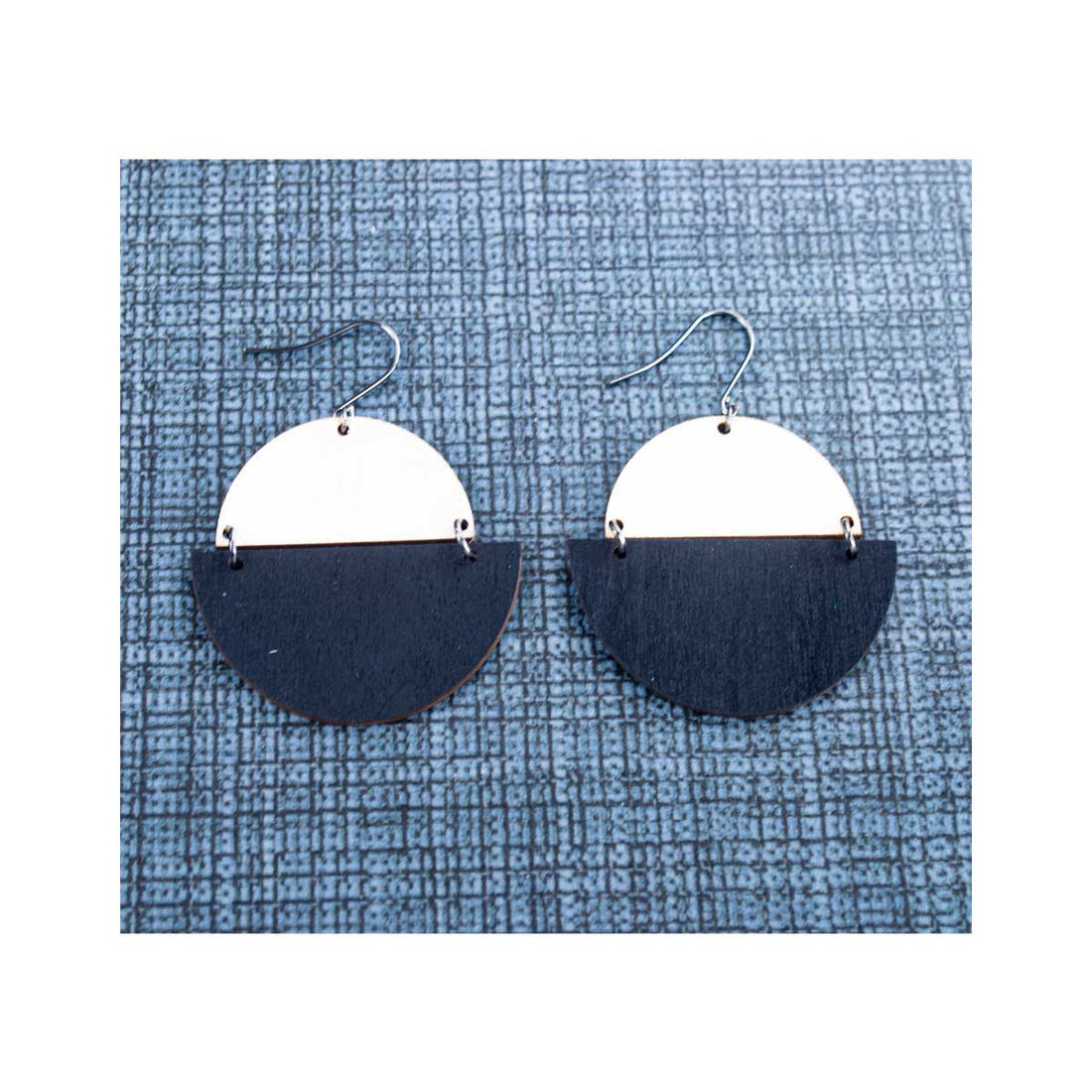 WE010 TWO HALF CIRCLES WOOD EARRING