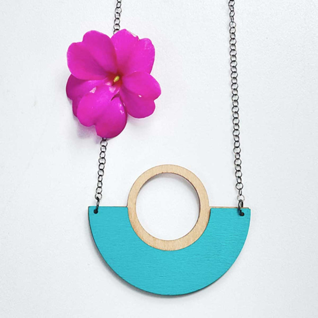 WN01 SATURN NECKLACE