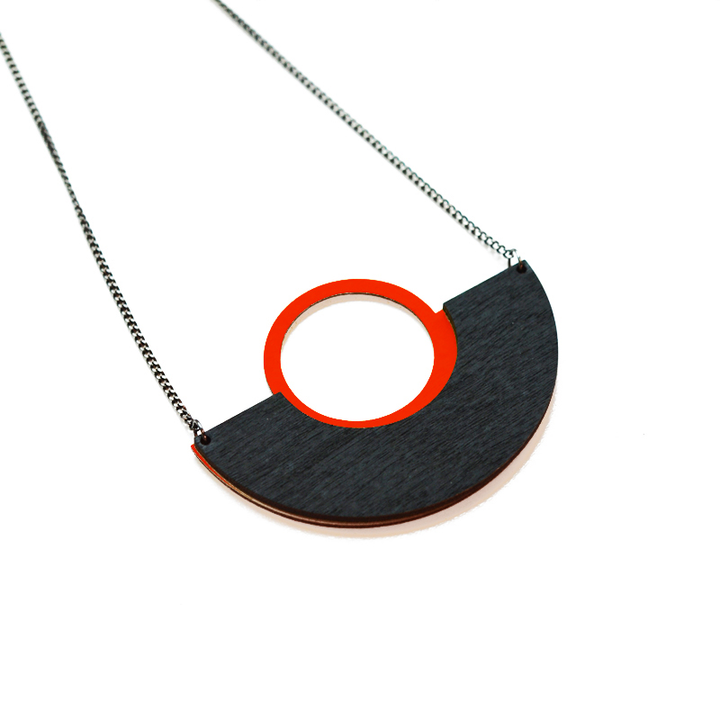 WN01 SATURN NECKLACE